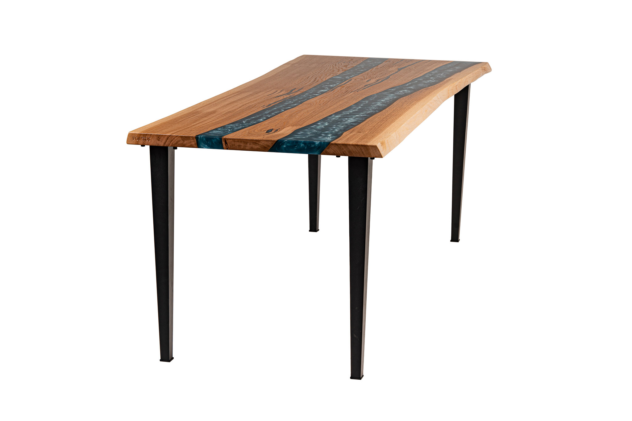 Jídelní stůl Pontos z dubového dřeva s modrou pryskyřicí.